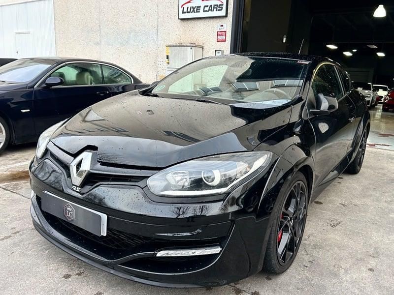 Usado Renault Mégane R.S. 275 CV (202 kW) 2015 Negro Coupe