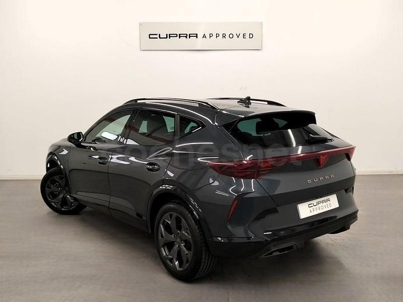 Usado Cupra Formentor 204 CV (150 kW) 2025 Gris / plata SUV