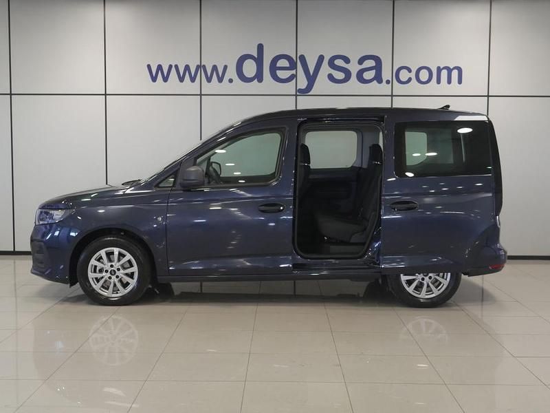 Usado Ford Tourneo Connect Trend 102 CV (75 kW) 2025 Azul Monovolumen
