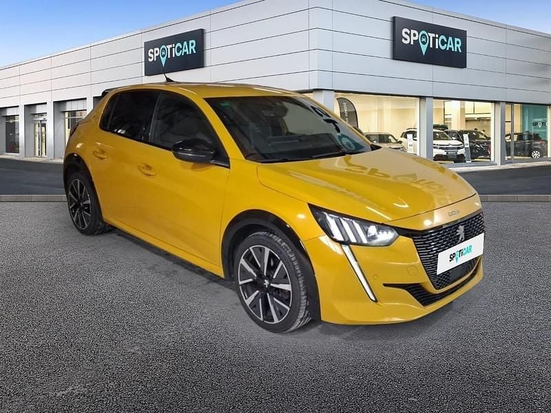 Usado Peugeot 208 GT-line 100 CV (73 kW) 2020 Dorado Utilitario