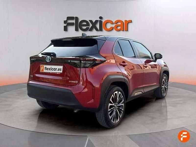 Usado Toyota Yaris Cross Style 116 CV (85 kW) 2022 Rojo SUV