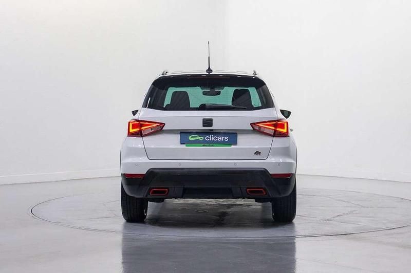 Usado Seat Arona FR 90 HP (66 kW) 2021 Branco SUV