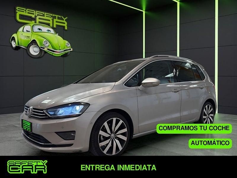 Usado VW Golf Sportsvan Sportline 150 CV (110 kW) 2015 Gris / plata Monovolumen