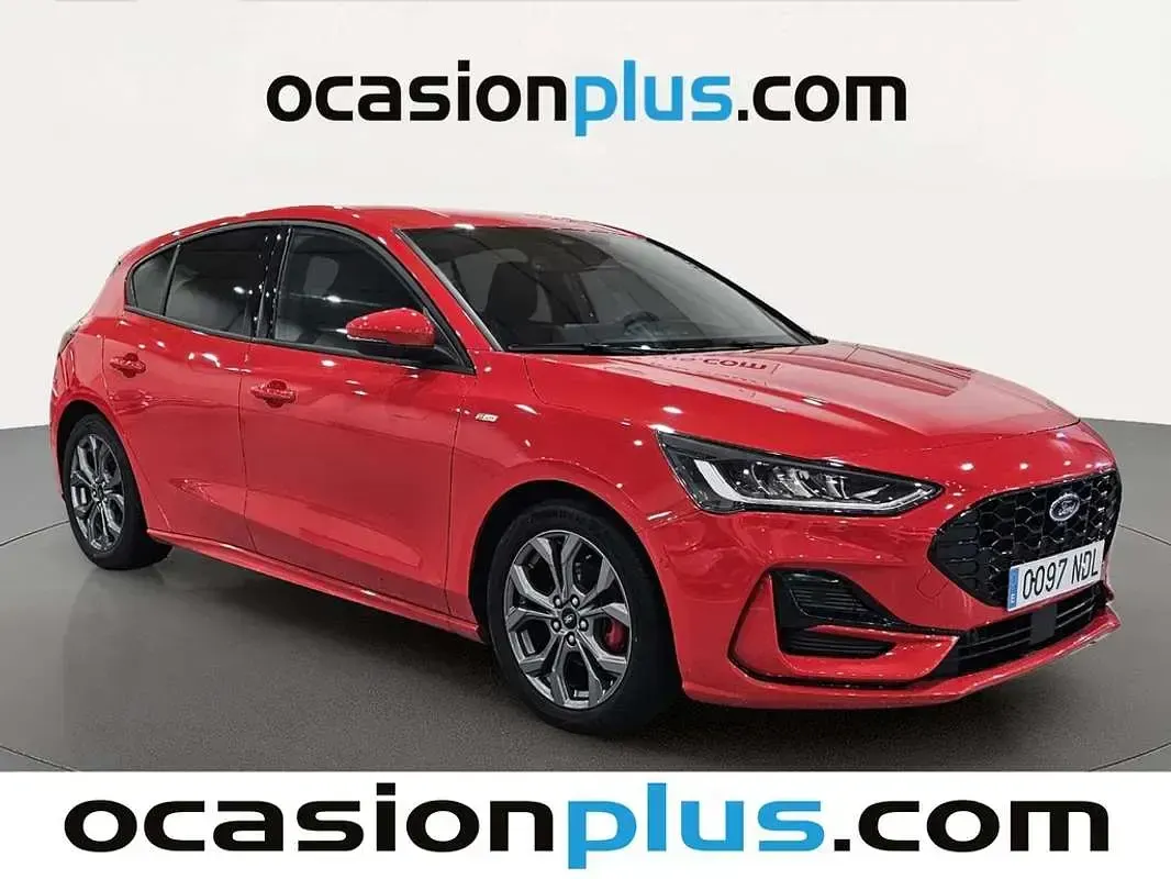 Usado Ford Focus ST-Line X 155 CV (114 kW) 2025 Rojo Utilitario