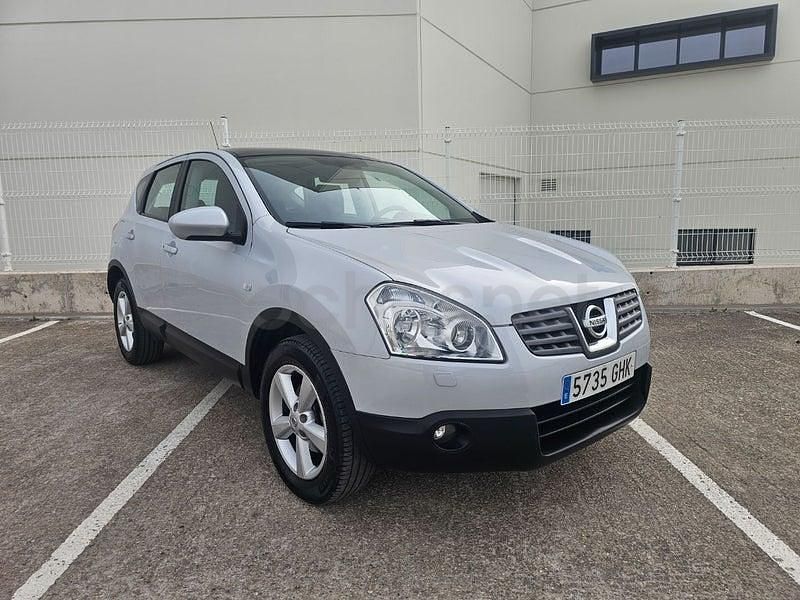 Usado Nissan Qashqai Acenta 140 CV (102 kW) 2008 Gris / plata SUV