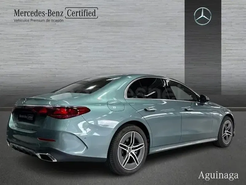 Usado Mercedes E300 313 CV (230 kW) 2026 Verde Berlina