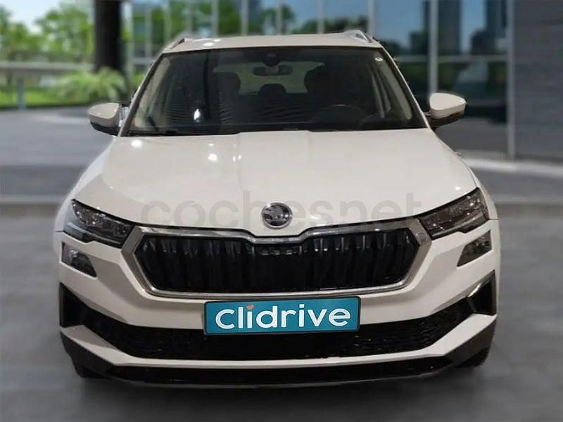 Usado Skoda Karoq Ambition 115 CV (84 kW) 2022 Blanco SUV