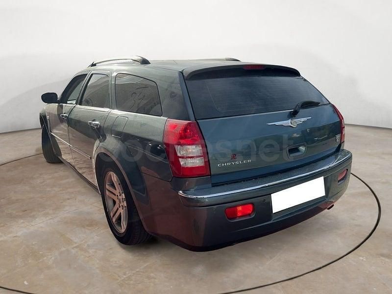 Usado Chrysler 300C Touring 193 CV (141 kW) 2006 Gris / plata Familiar