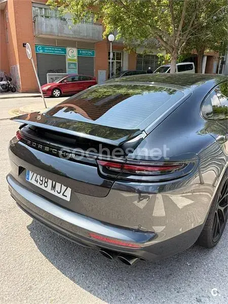 Usado Porsche Panamera 4S 420 CV (308 kW) 2017 Gris / plata Berlina