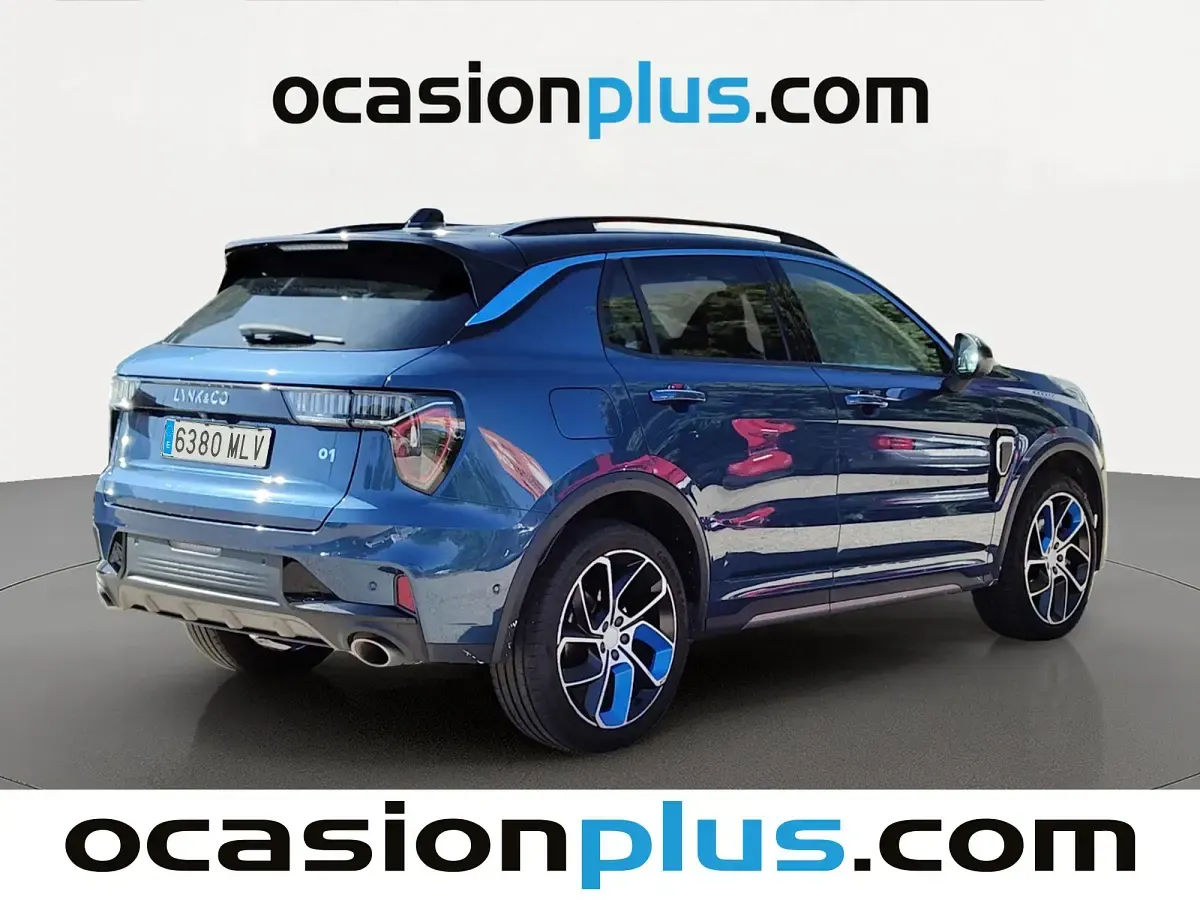 Usado Lynk & Co 01 261 CV (191 kW) 2023 Blanco SUV