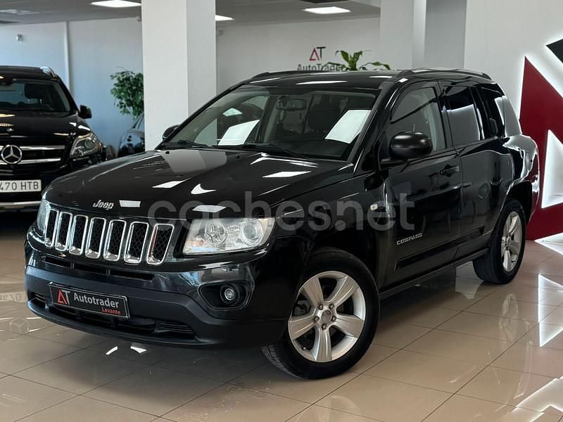 Usado Jeep Compass Limited 136 CV (100 kW) 2011 Negro SUV