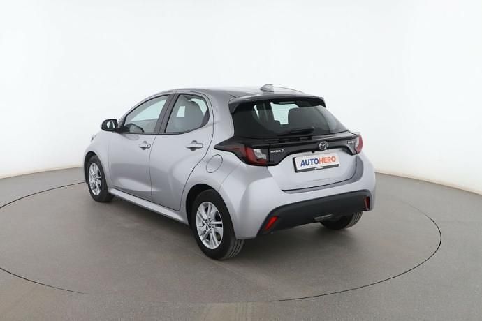 Usado Mazda 2 117 CV (86 kW) 2022 Gris Berlina
