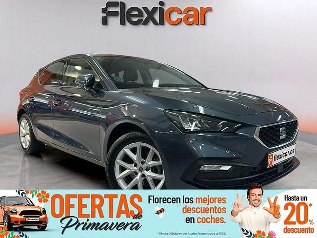 Usado Seat Leon Style 110 CV (80 kW) 2024 Gris Berlina