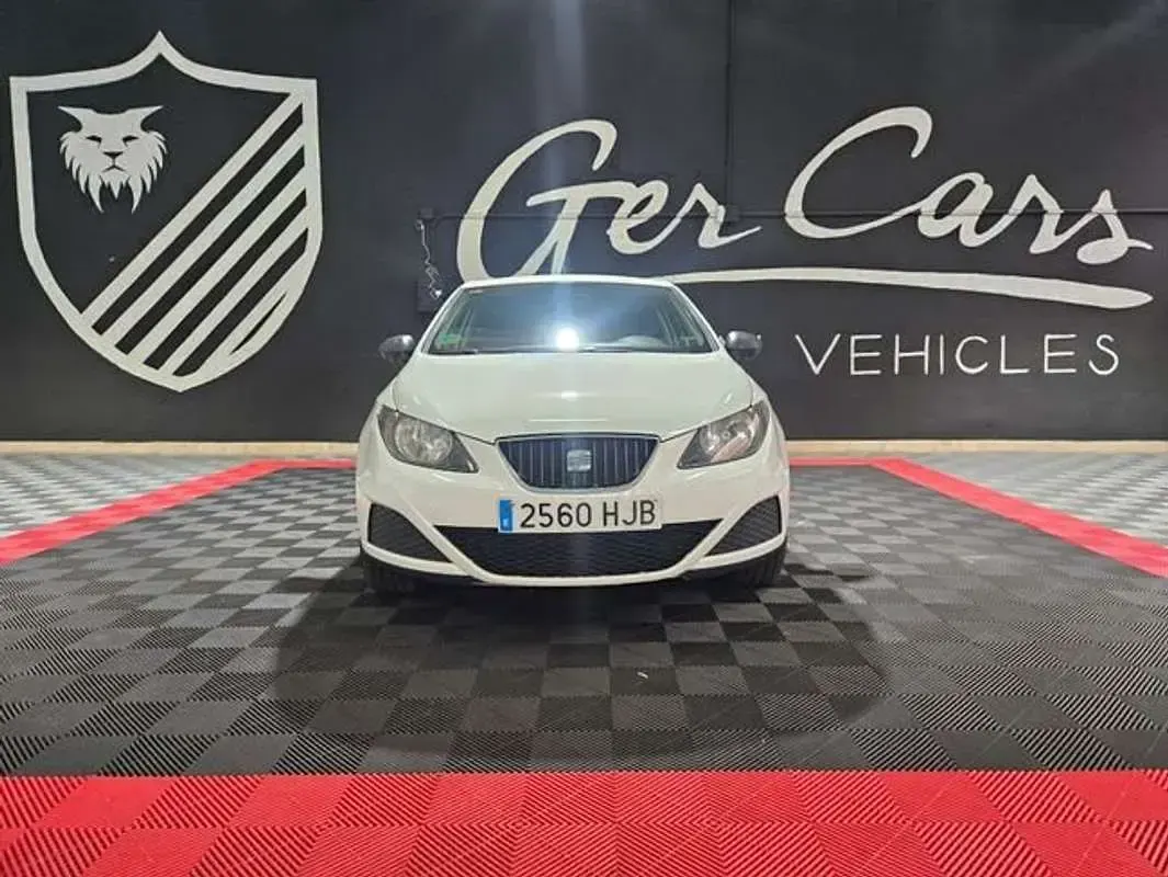Usado Seat Ibiza SC Reference 60 CV (44 kW) 2012 Blanco Utilitario