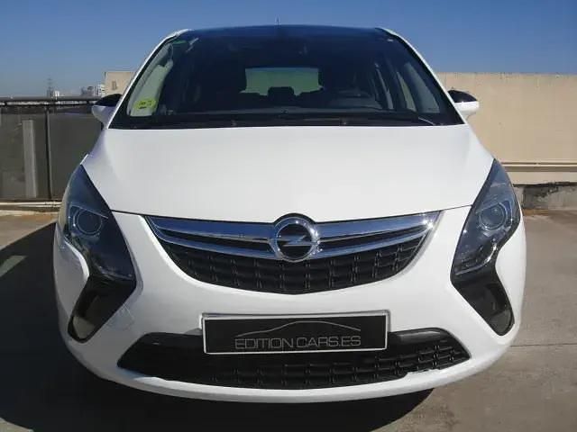 Usado Opel Zafira Excellence 131 HP (96 kW) 2012 Branco Monovolume