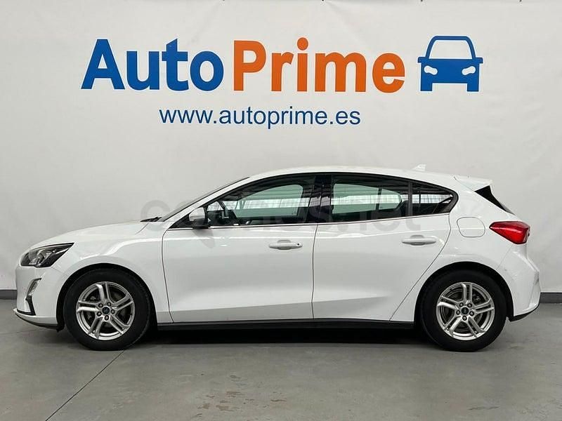 Usado Ford Focus Trend 120 CV (88 kW) 2019 Blanco Berlina