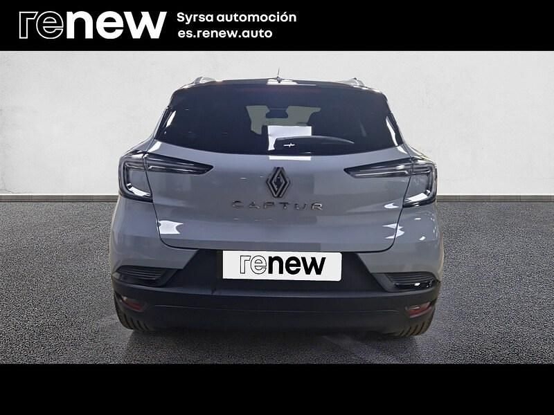 Usado Renault Captur Techno 100 CV (73 kW) 2025 Gris SUV