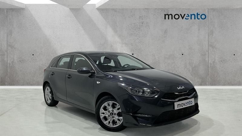 Gris Usado 2023 Kia Ceed Utilitario | 18.900 € (Precio justo) - Imagen 1/4