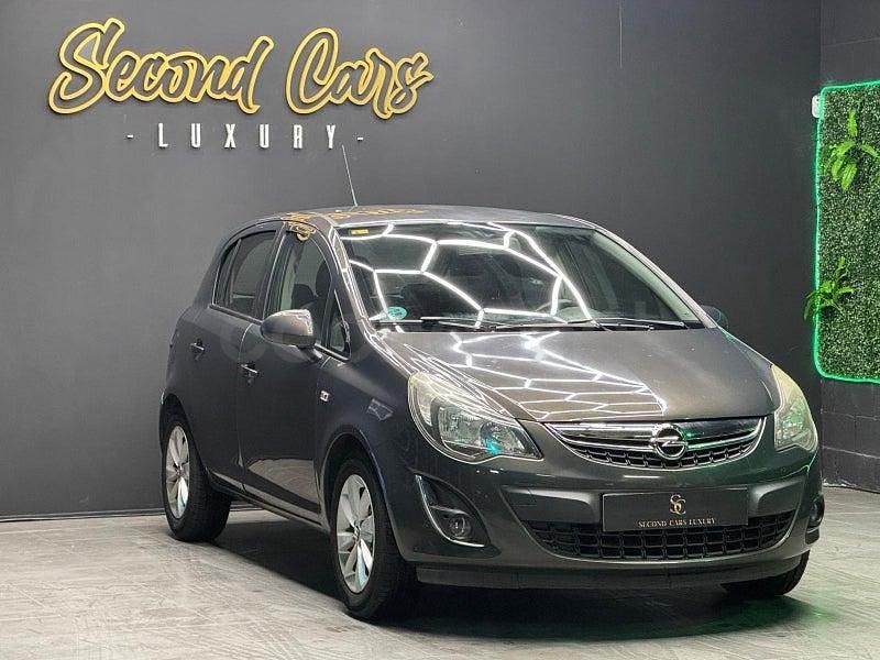 Usado Opel Corsa Expression 85 CV (62 kW) 2014 Gris / plata Berlina