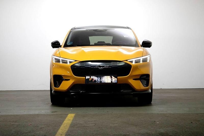 Usado Ford Mustang Mach-E GT Extended Range 358 kW (487 CV) 2023 Naranja SUV