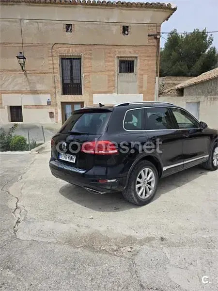 Usado VW Touareg 204 CV (150 kW) 2011 Negro SUV
