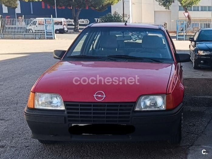 Rojo Usado 1988 Opel Kadett S Berlina | 1300 € - Imagen 1/4
