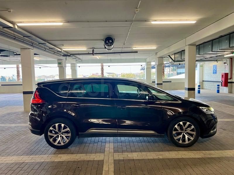 Usado Renault Espace Zen 160 CV (117 kW) 2017 Marrón Monovolumen