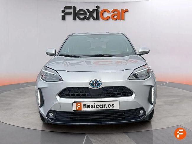 Usado Toyota Yaris Hybrid Active 116 CV (85 kW) 2022 Gris