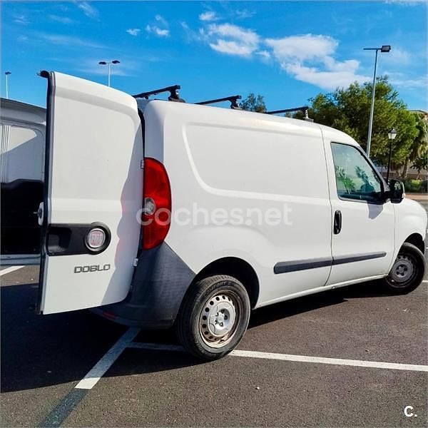 Blanco Usado 2011 Fiat Doblò Monovolumen | 2900 € (Precio justo) - Imagen 1/4