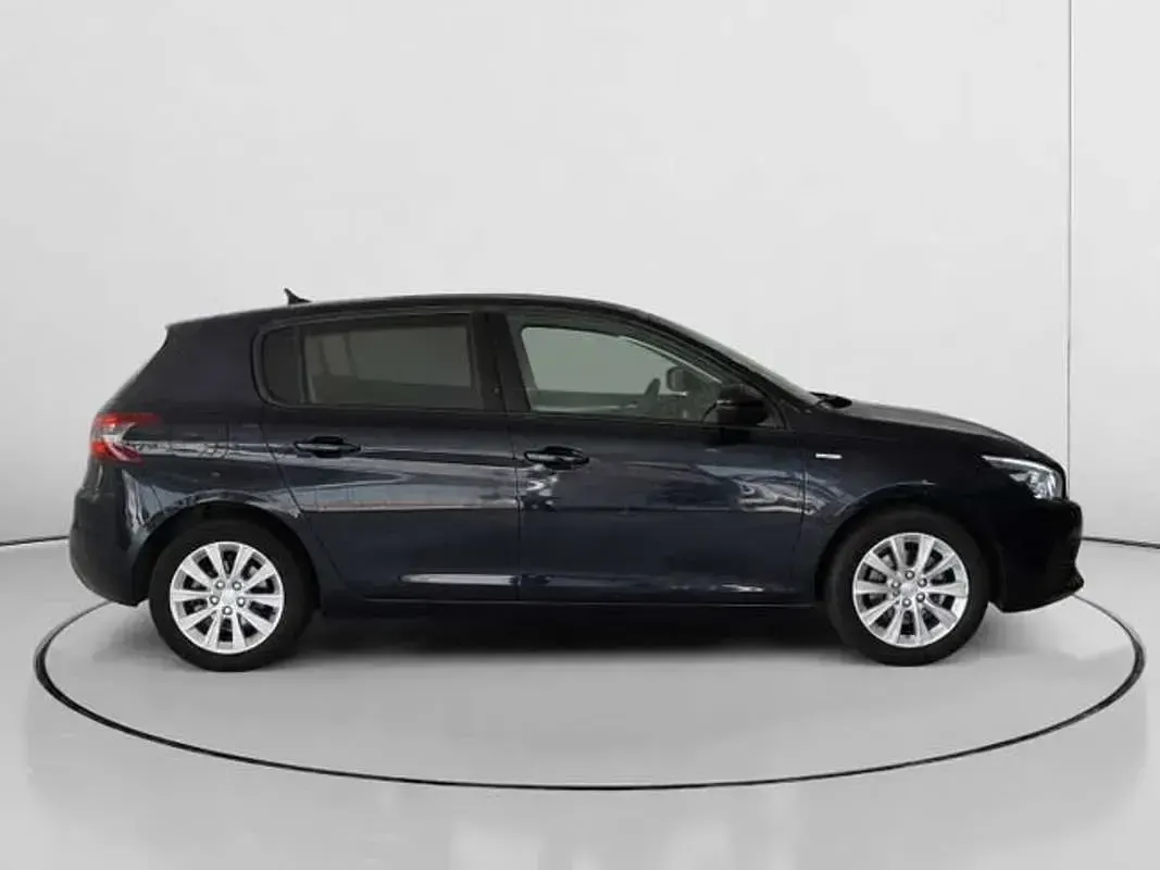 Usado Peugeot 308 Style 131 CV (96 kW) 2019 Negro Utilitario