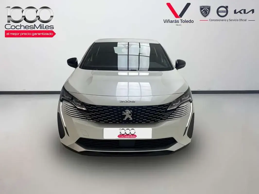 Usado Peugeot 3008 Active 131 CV (96 kW) 2023 Blanco SUV