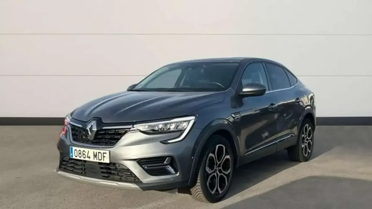 Usado Renault Arkana Techno 140 CV (102 kW) 2022 Gris SUV