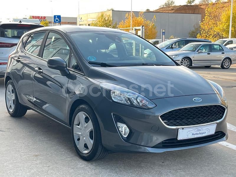 Usado Ford Fiesta Trend 100 CV (73 kW) 2021 Gris / plata Berlina