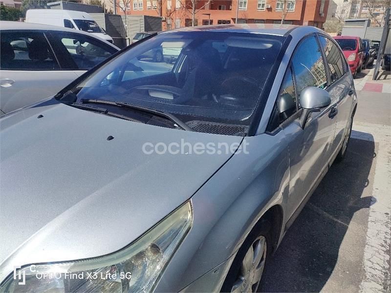 Usado Citroën C4 110 CV (80 kW) 2007 Gris / plata Berlina