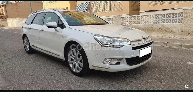Usado Citroën C5 XTR 180 CV (132 kW) 2016 Blanco Familiar