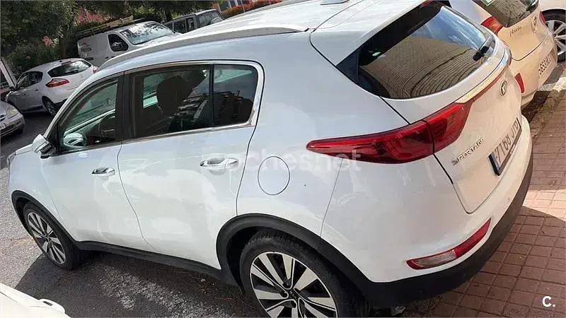 Usado Kia Sportage 115 CV (84 kW) 2017 Blanco SUV