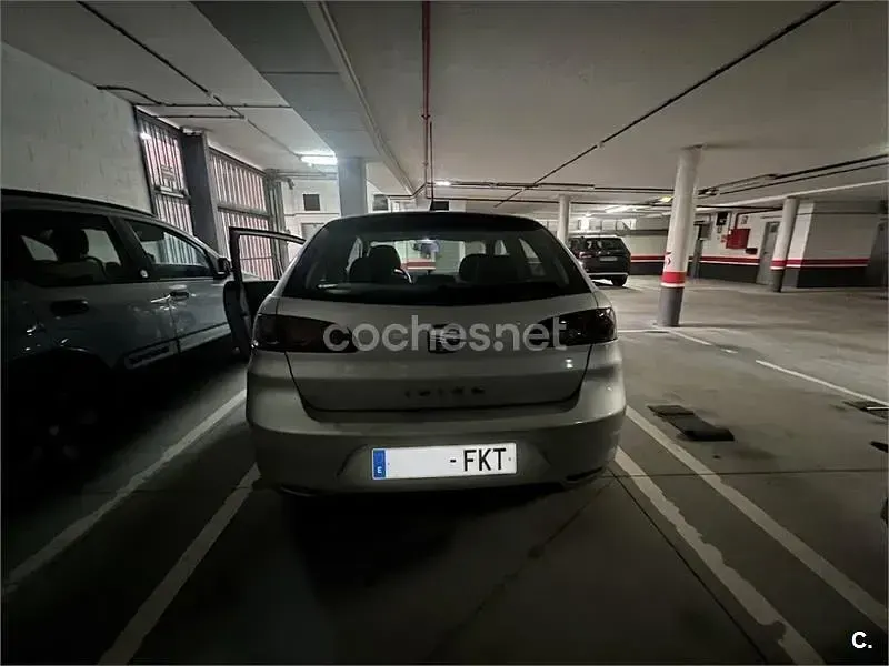 Usado Seat Ibiza Sport 80 CV (58 kW) 2007 Gris / plata Utilitario