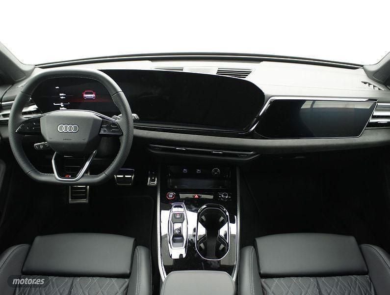 Usado Audi A5 Ambiente 367 CV (269 kW) 2025 Gris Familiar