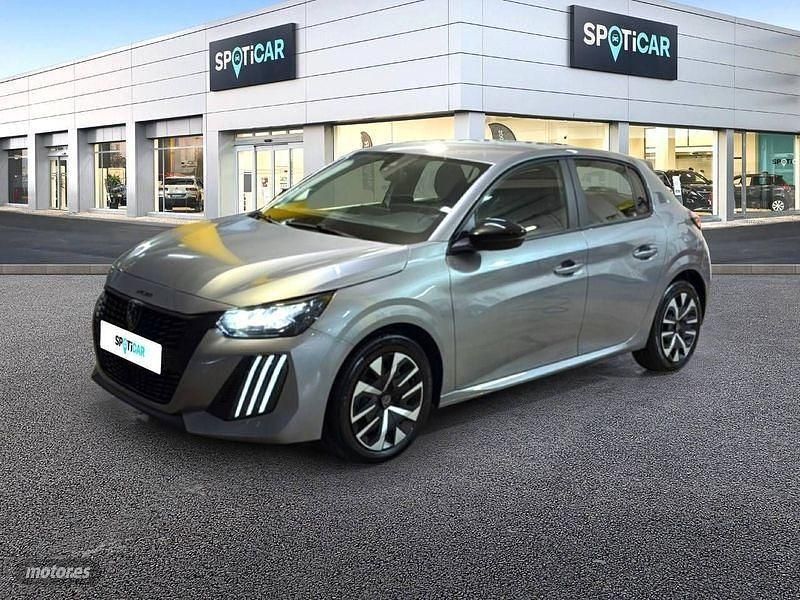 Usado Peugeot 208 Active 102 CV (75 kW) 2024 Gris Utilitario