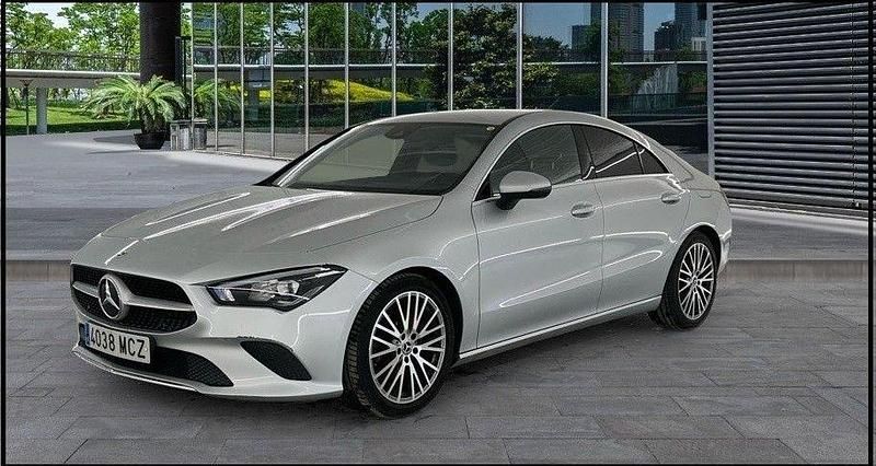 Gris Usado 2023 Mercedes CLA180 Berlina | 30.800 € (Precio justo) - Imagen 1/1