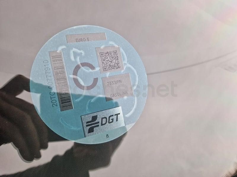 Usado Opel Corsa Selective 90 CV (66 kW) 2016 Gris / plata Utilitario