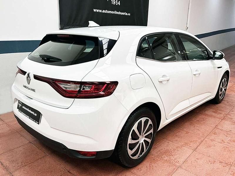 Usado Renault Mégane IV Intens 132 CV (97 kW) 2016 Blanco Utilitario