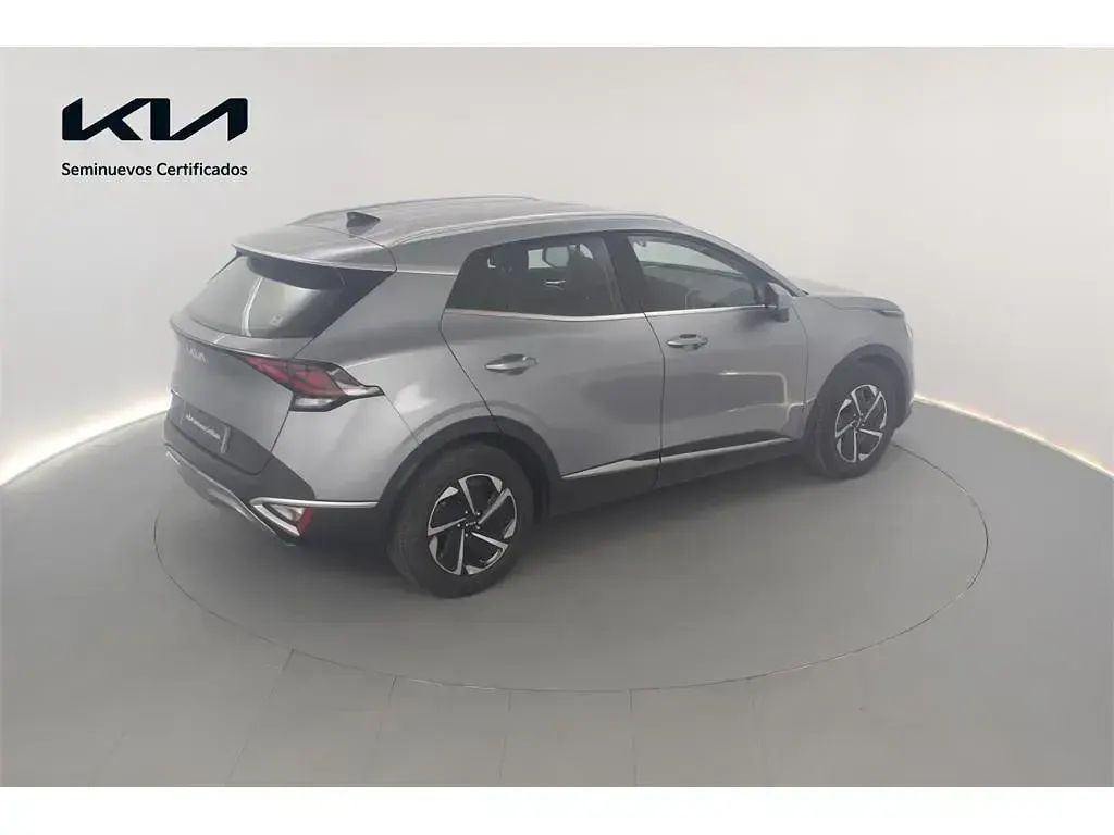 Usado Kia Sportage 136 CV (100 kW) 2024 Gris plata SUV