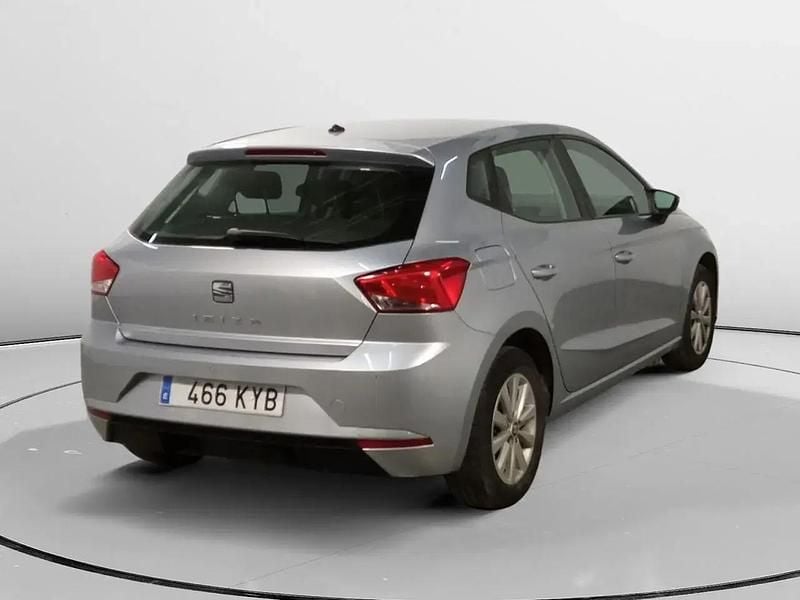 Usado Seat Ibiza Style Plus 80 HP (58 kW) 2019 Cinzento Citadino