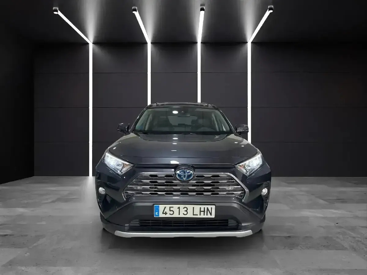 Usado Toyota RAV4 Hybrid Advance 218 CV (160 kW) 2020 Gris SUV