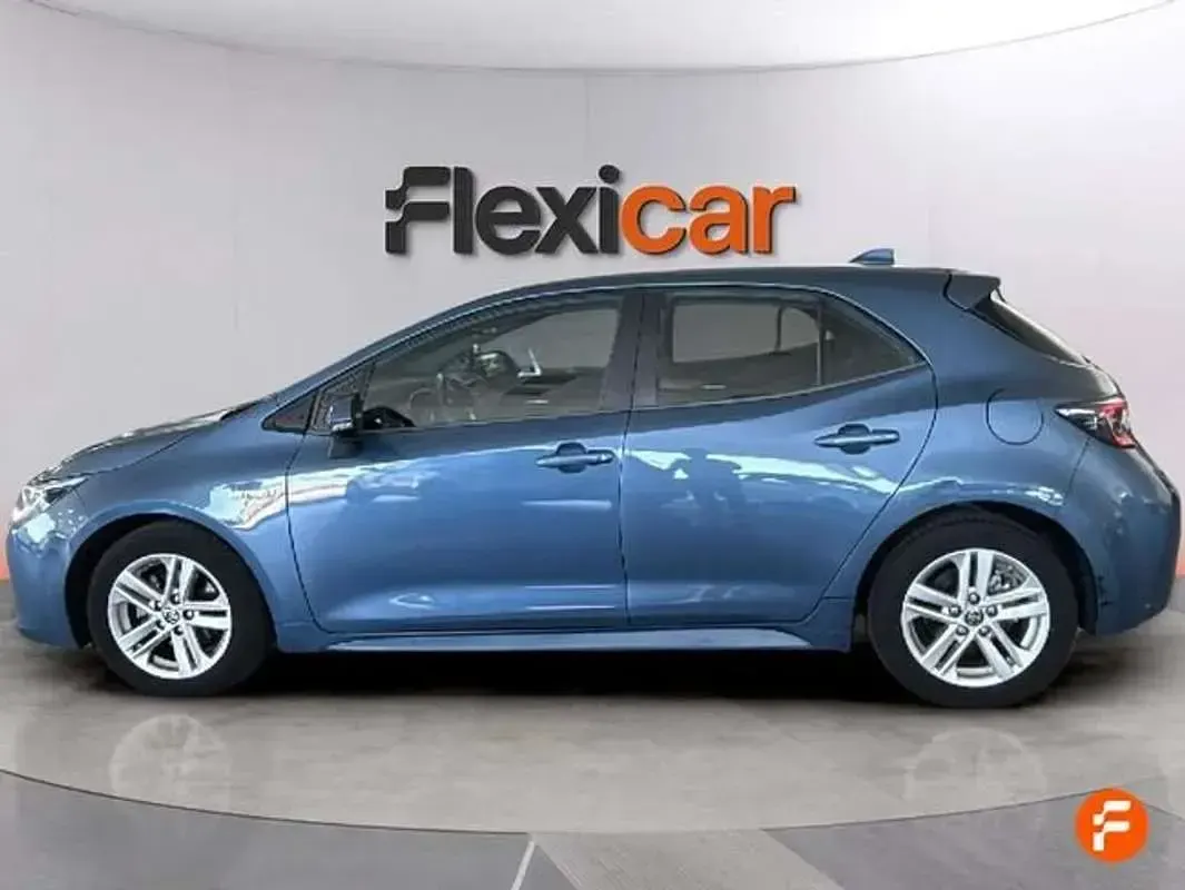 Usado Toyota Corolla Active 122 CV (89 kW) 2020 Azul Berlina