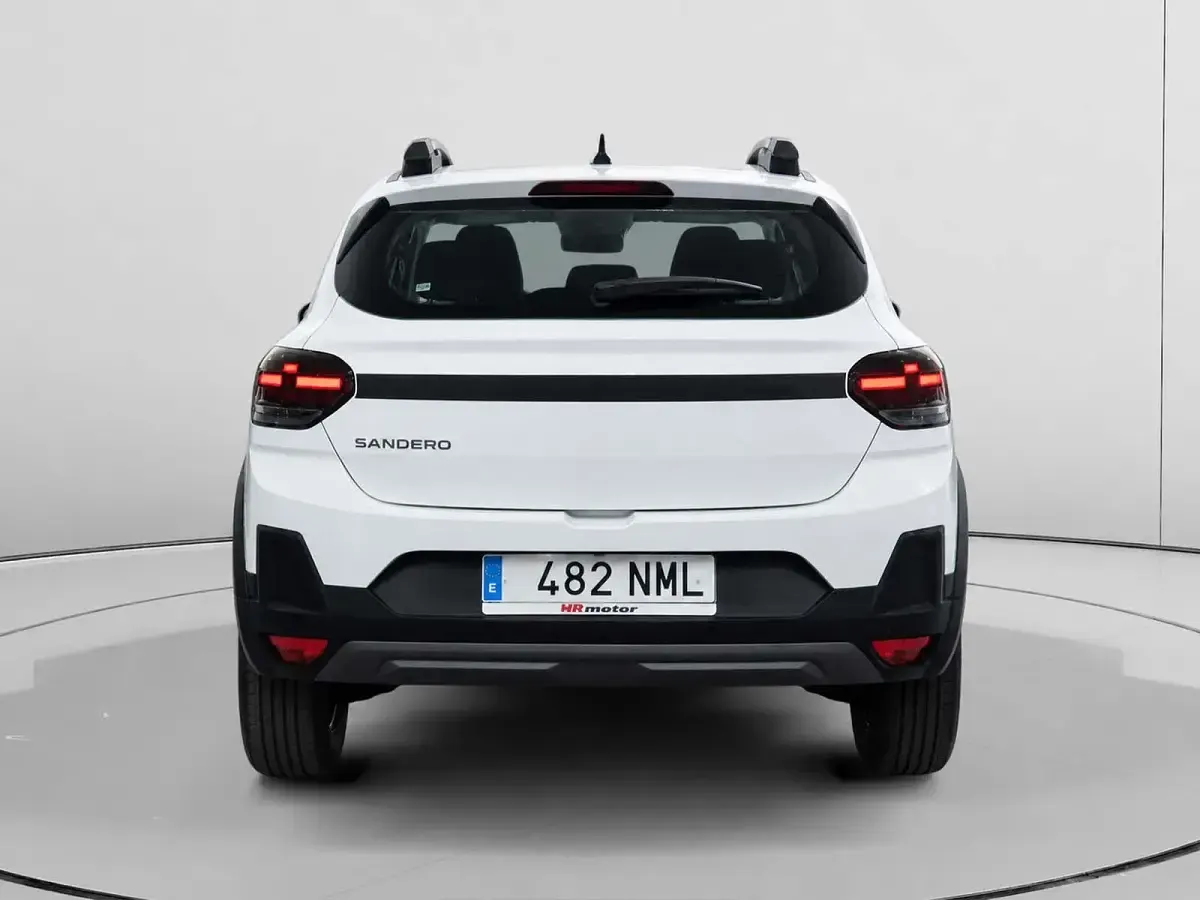 Nuevo Dacia Sandero Essentiel 122 CV (89 kW) 2026 Blanco Utilitario
