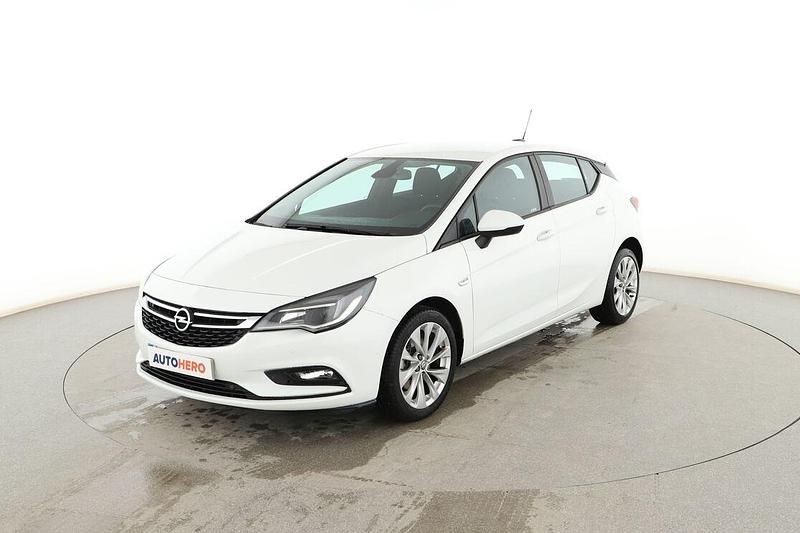 Usado Opel Astra Selective 110 CV (80 kW) 2016 Berlina