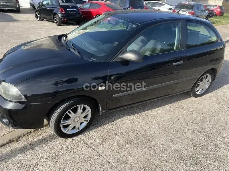 Begagnad Seat Ibiza Stylance 85 HK (62 kW) 2007 Svart Halvkombi