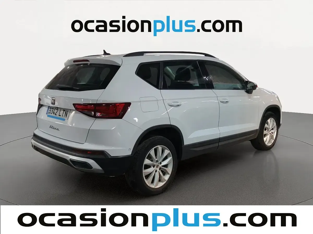 Usado Seat Ateca Style 150 CV (110 kW) 2021 Blanco SUV